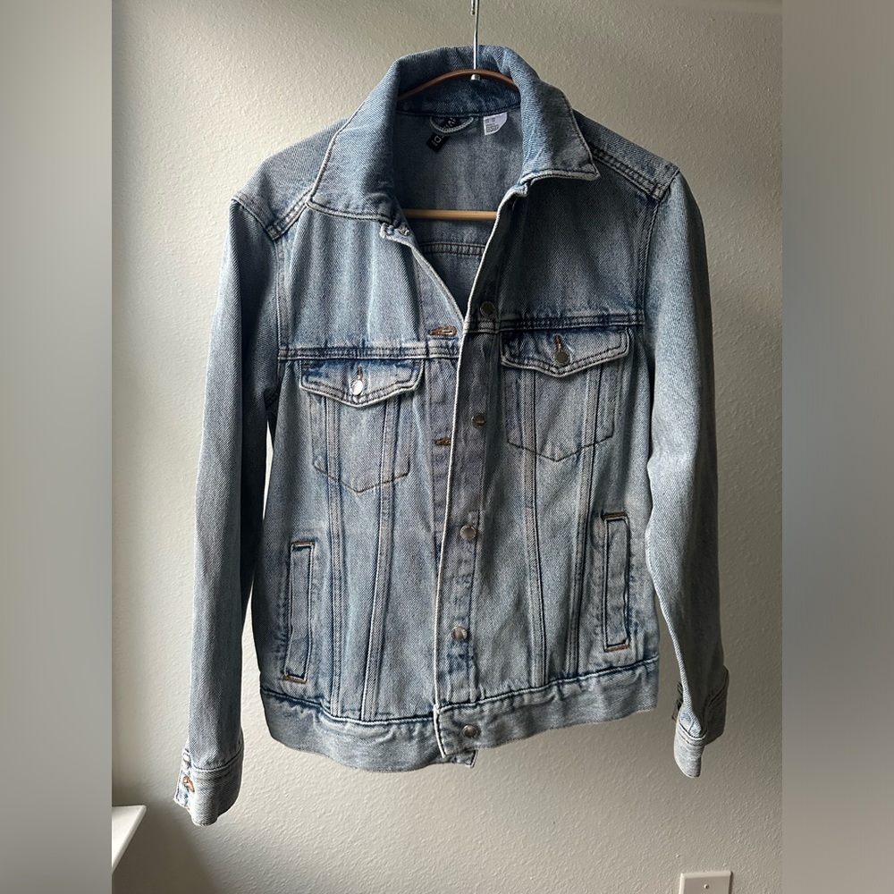H&M Women’s Jean Jacket Size XS
